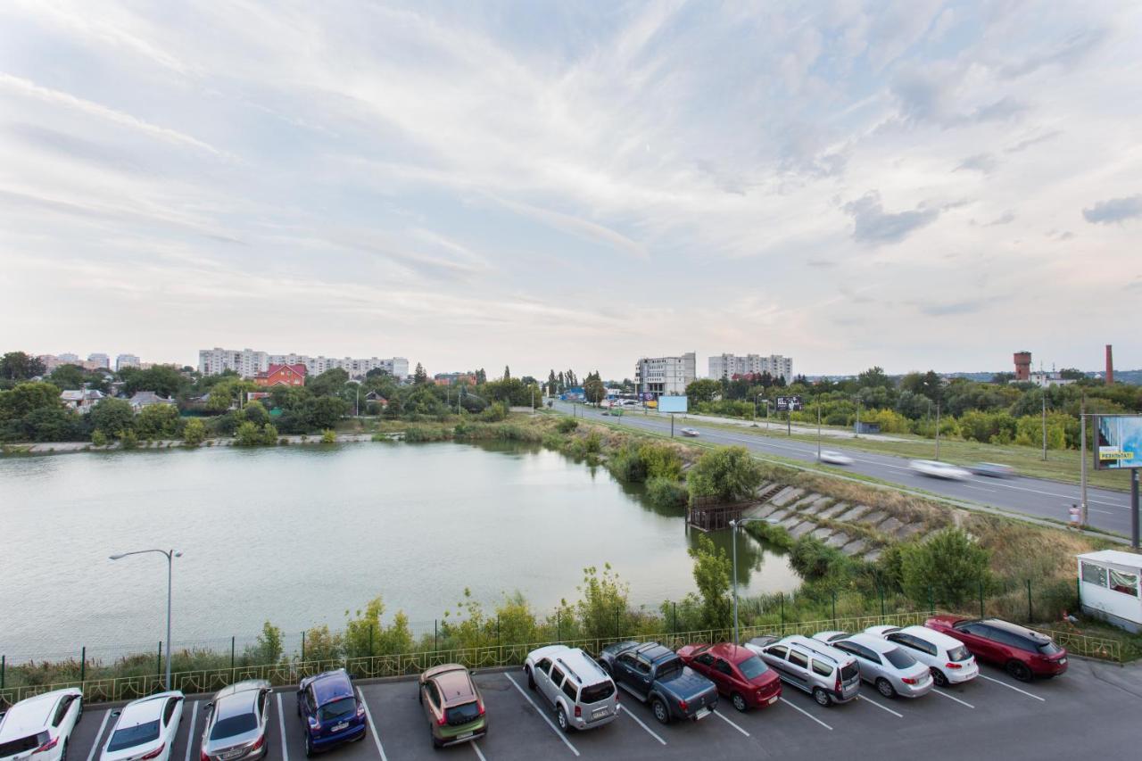 Admiral Apartment Kharkiv Exterior photo